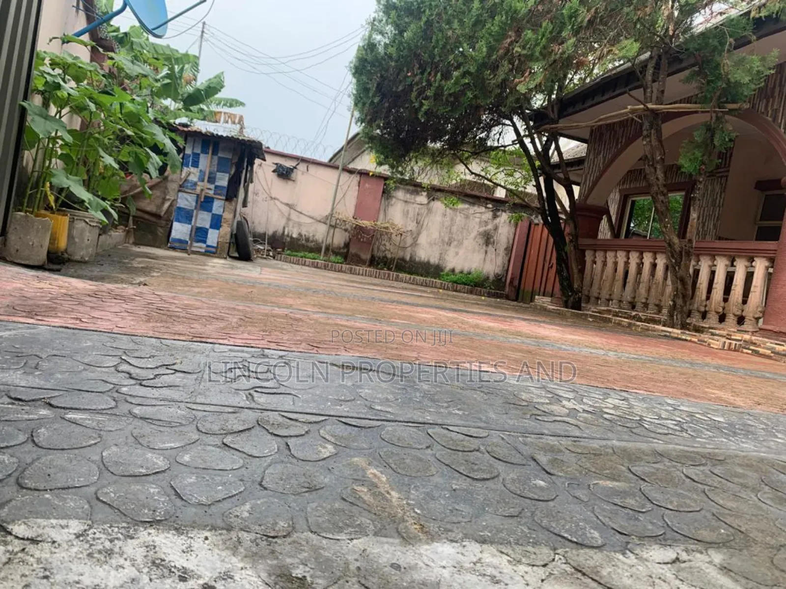 5bdrm Bungalow in Oron Road, Heart Of for sale in Uyo