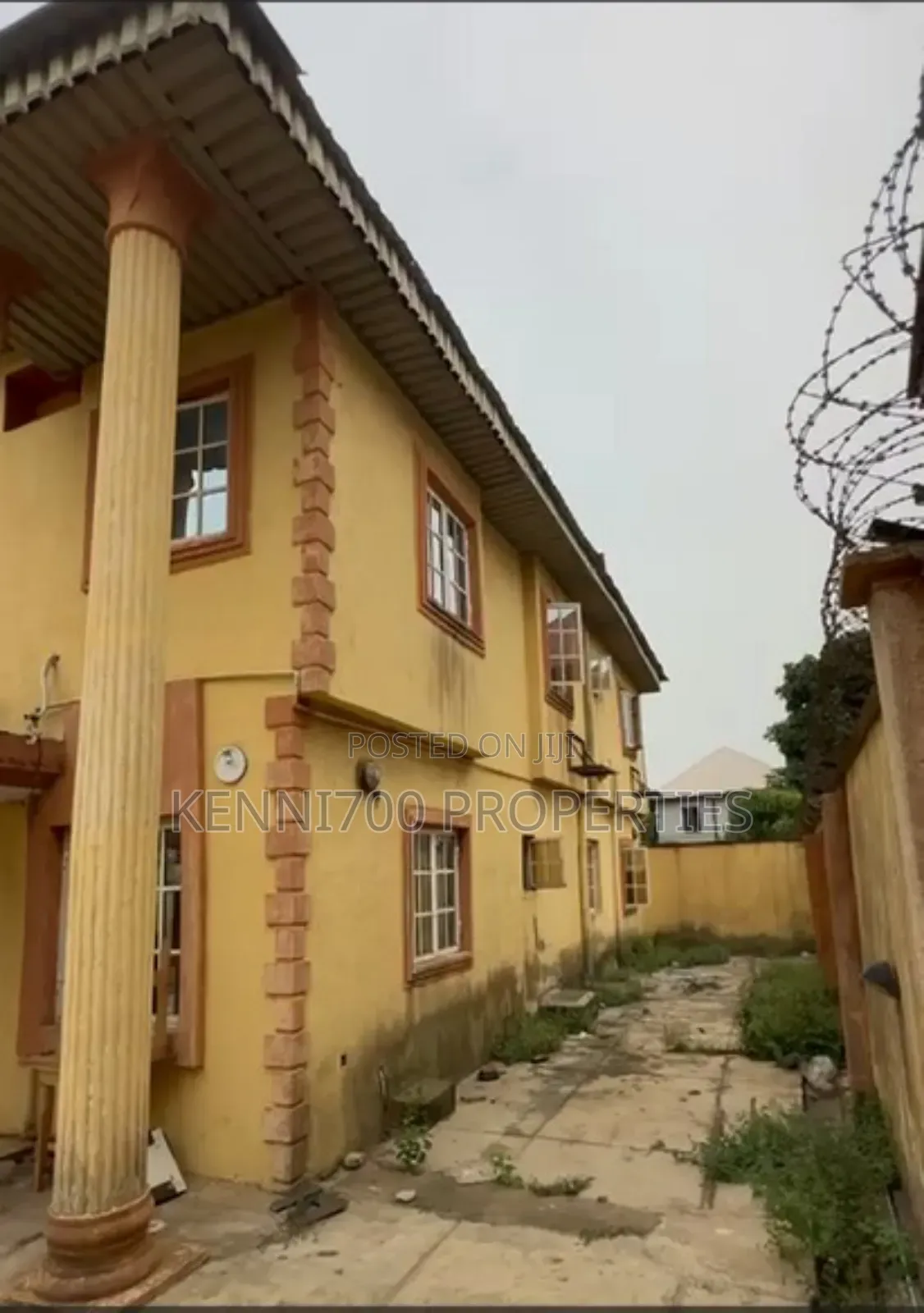 4bdrm Block of Flats in Alagbado for sale in Alagbado