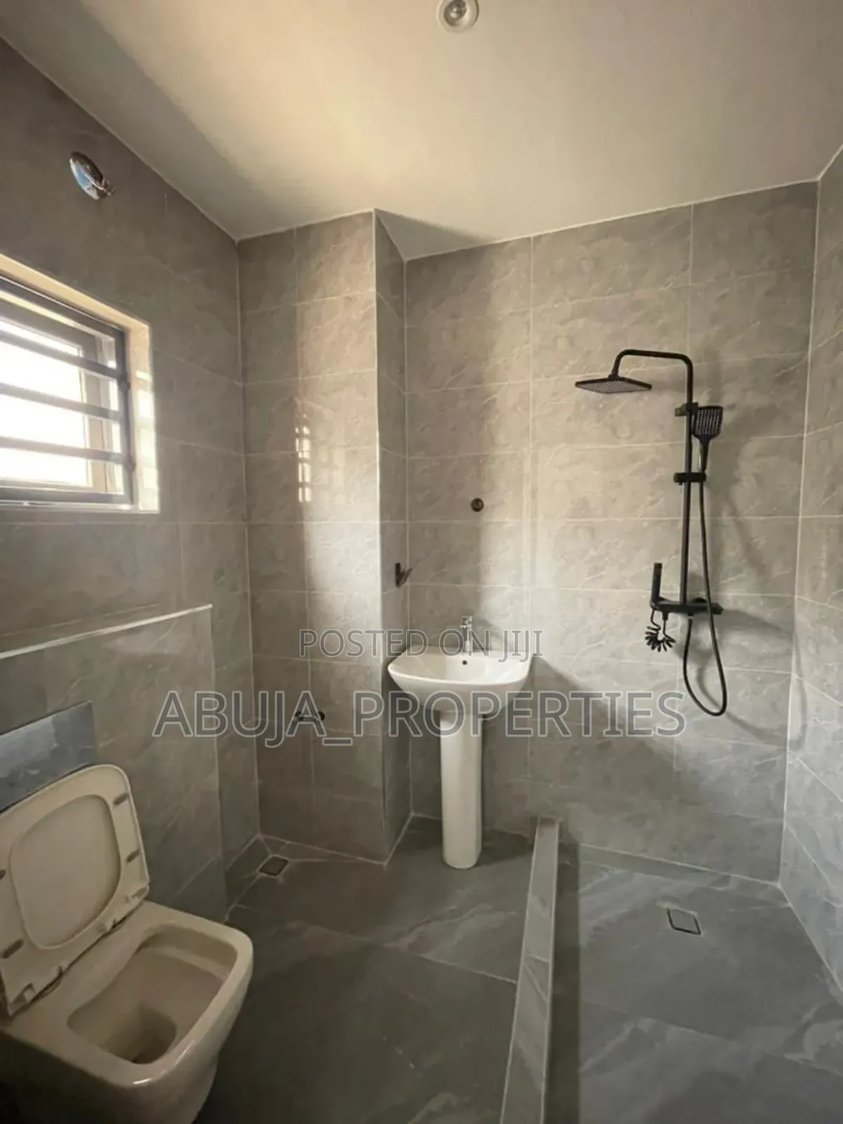 Furnished 5bdrm Duplex in Kado for sale in Kado