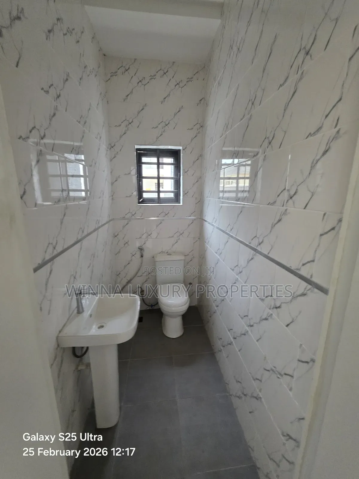 6bdrm Duplex in Lokogoma for sale in Lokogoma