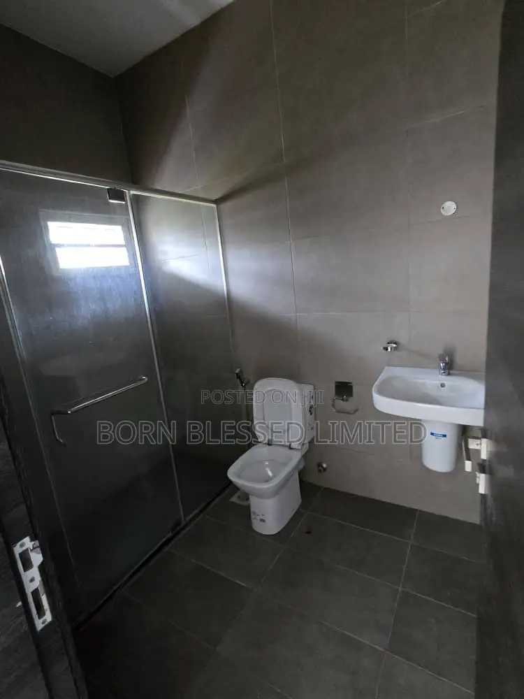 2bdrm Block of Flats in Osborne, Lagos State for rent in Lagos State