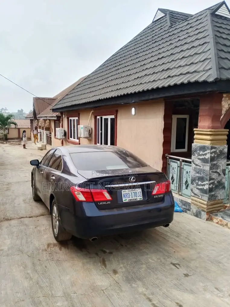 6bdrm Bungalow in Alakia for sale in Alakia