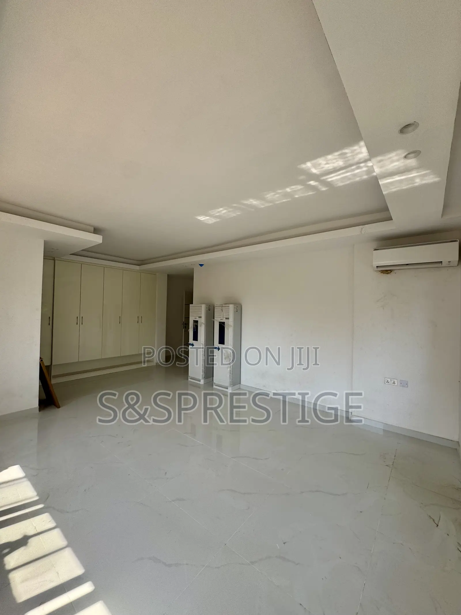 3bdrm Apartment in Old Ikoyi for rent in Old Ikoyi