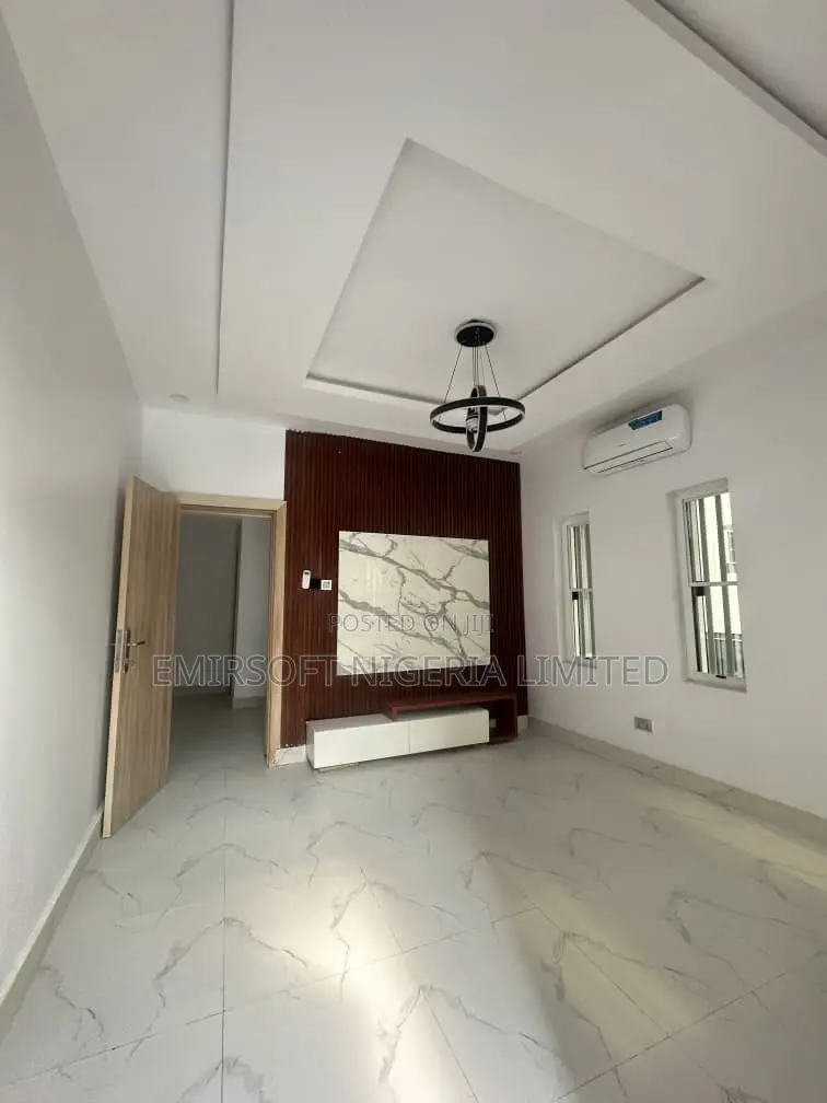 Furnished 4bdrm Duplex in Jericho for sale in Jericho