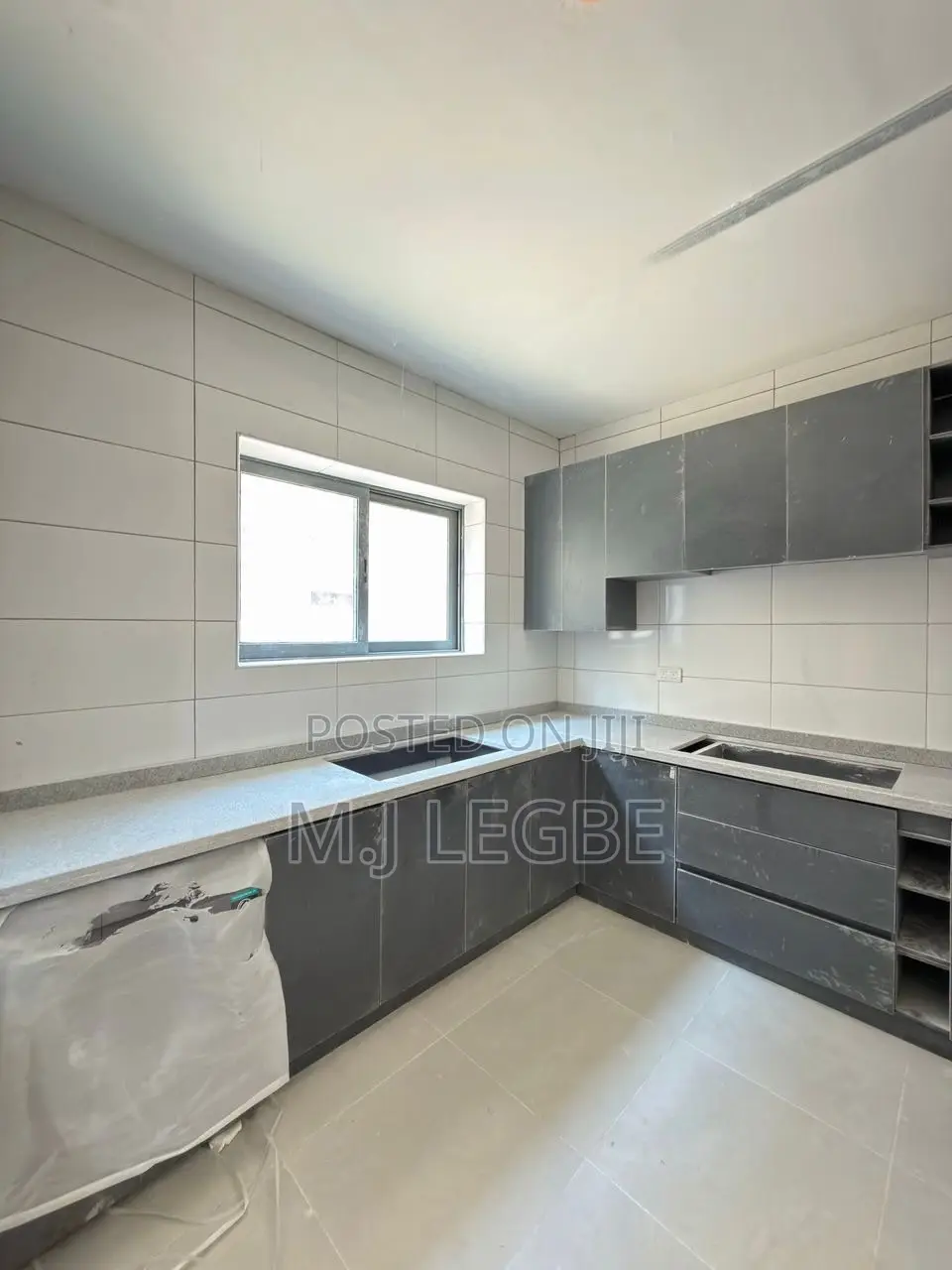 4bdrm Duplex in Osapa, Lekki for rent in Lekki