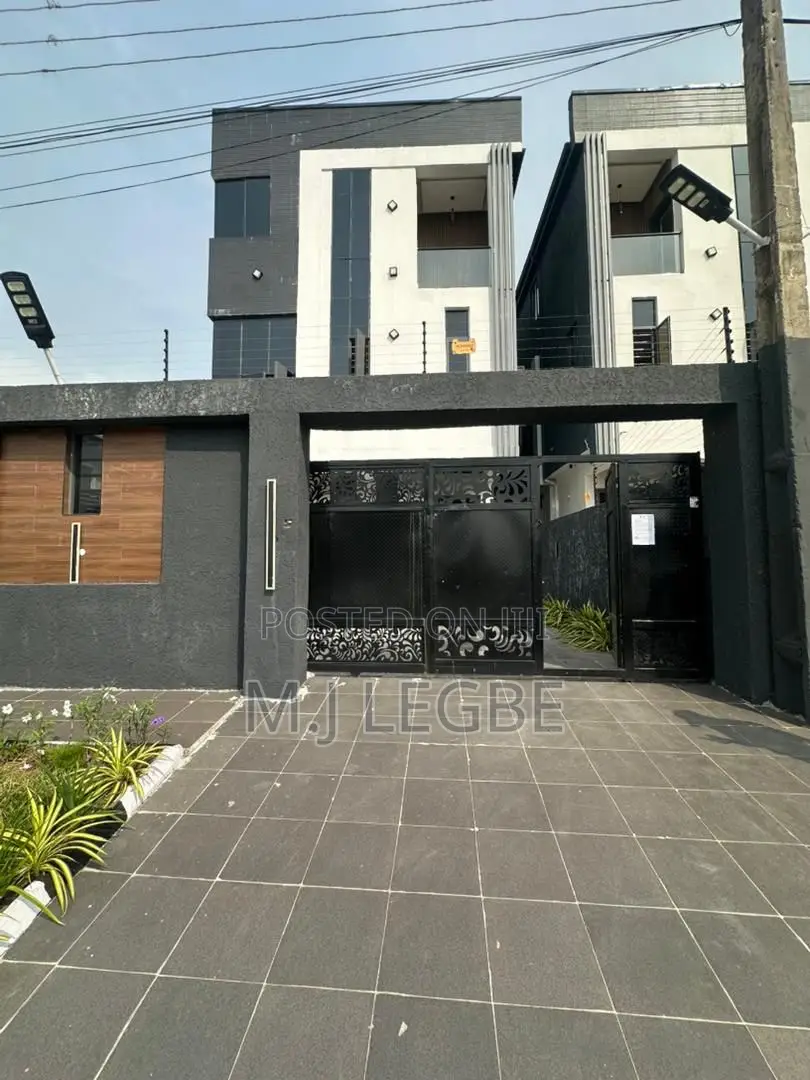 5bdrm Duplex in Phase 1, Lekki for rent in Lekki