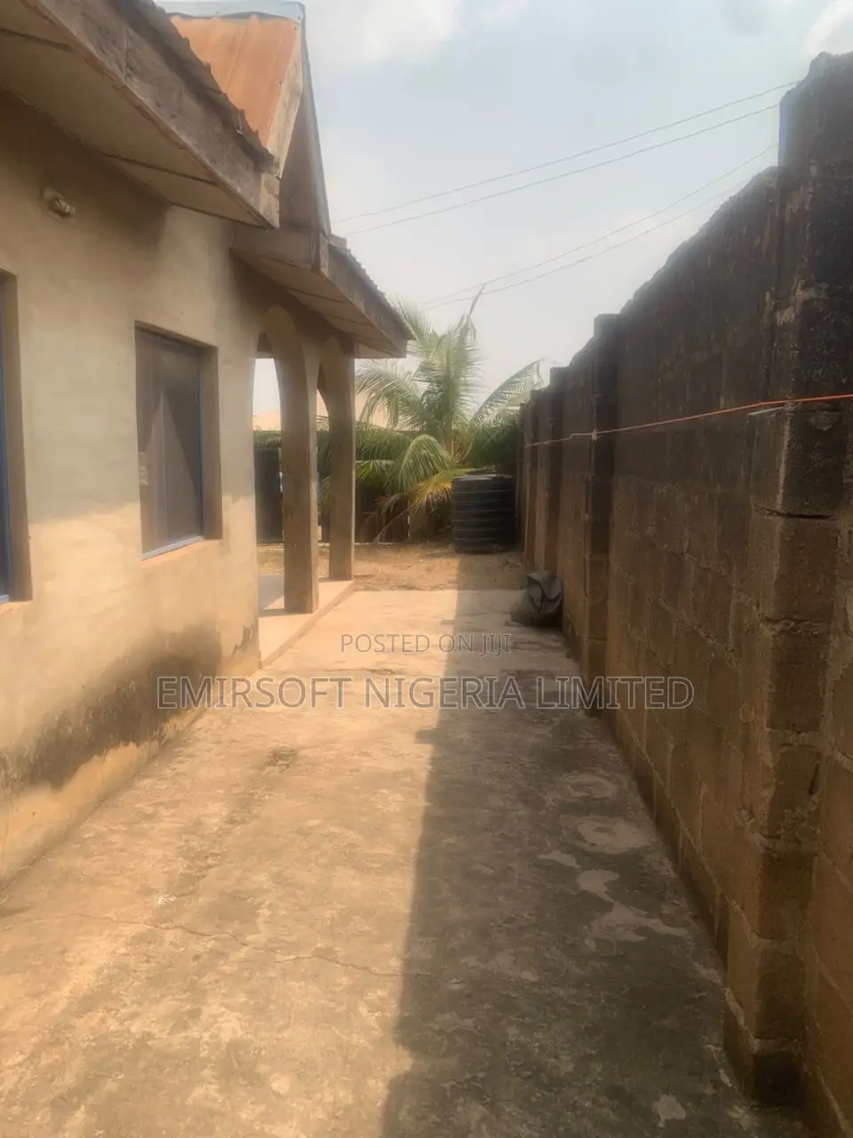 2bdrm Bungalow in Wakajaye for sale in Wakajaye