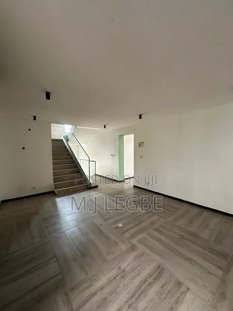 5bdrm Duplex in Phase 1, Lekki for rent in Lekki