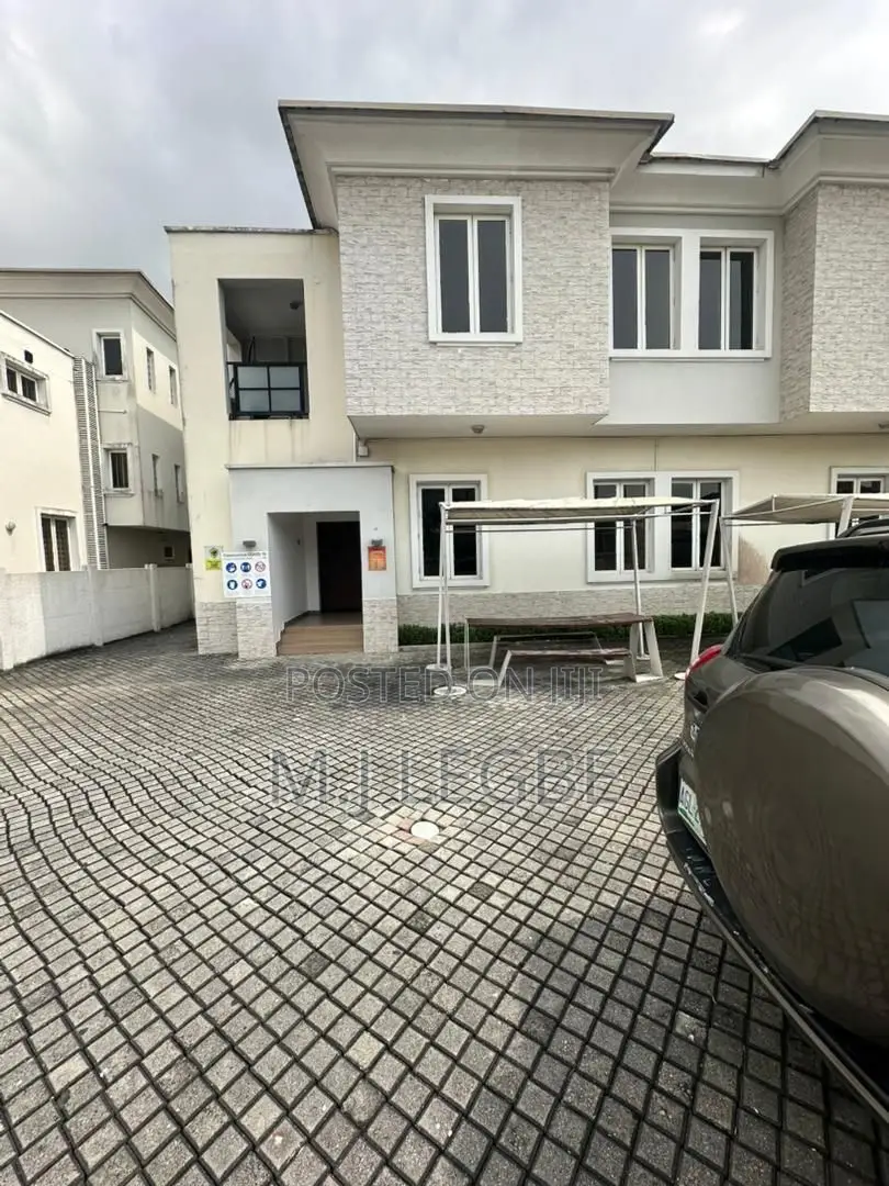 5bdrm Duplex in Phase 1, Lekki for rent in Lekki