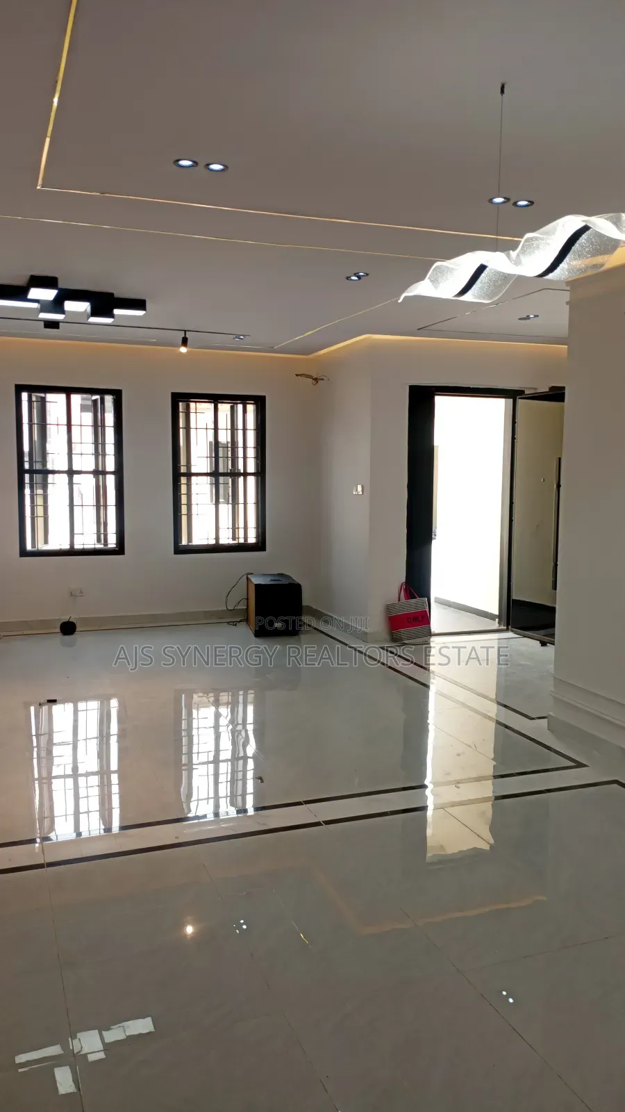 4bdrm Apartment in Abraham Adesanya Estate for sale in Abraham Adesanya Estate