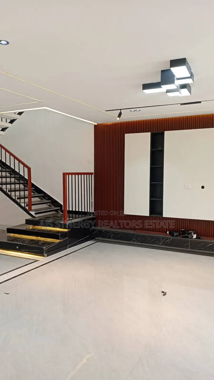 4bdrm Apartment in Abraham Adesanya Estate for sale in Abraham Adesanya Estate