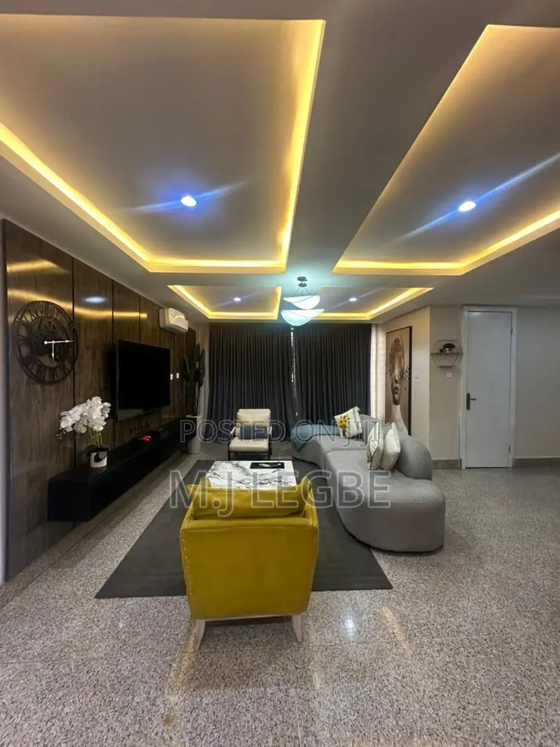 3bdrm Apartment in Phase 1, Lekki for rent in Lekki