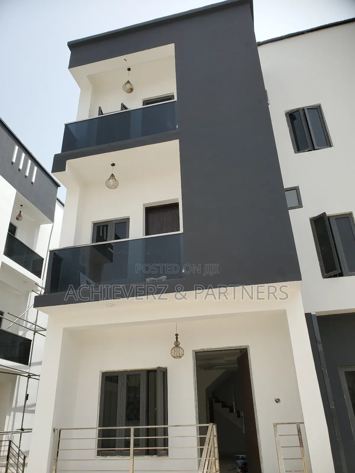4bdrm Duplex in Life Camp for sale in Life Camp