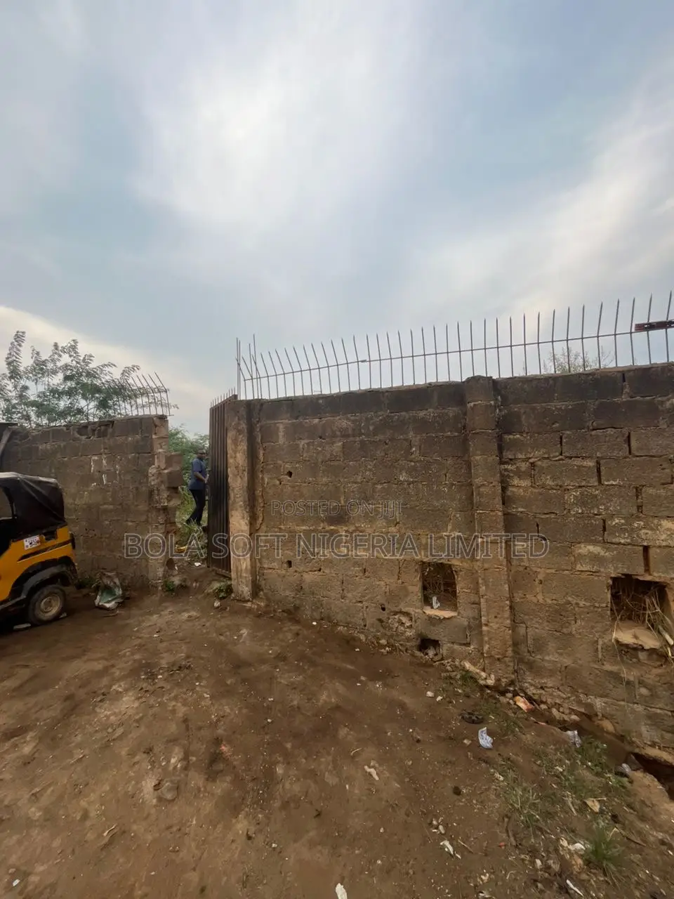 Mixed Two Plots Registered Survey and Deed of Agreement in Akala Express