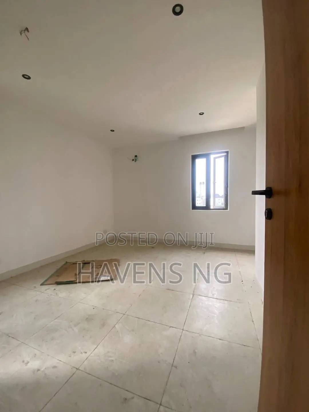2bdrm Apartment in Ikate for sale in Ikate