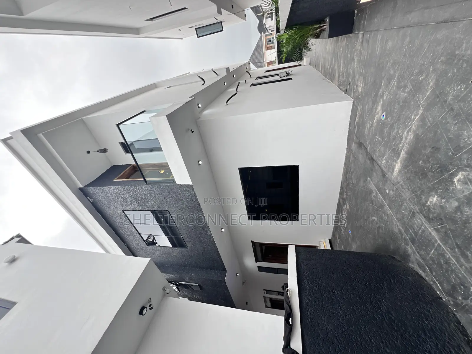 4bdrm Duplex in Lekki for sale in Lekki