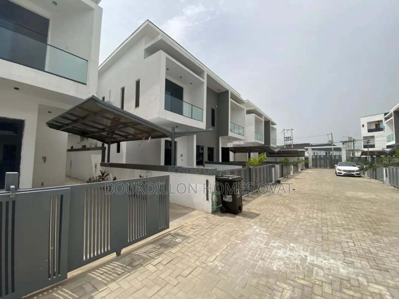 4bdrm Duplex in Orchid Lekki Lagos for sale in Lekki