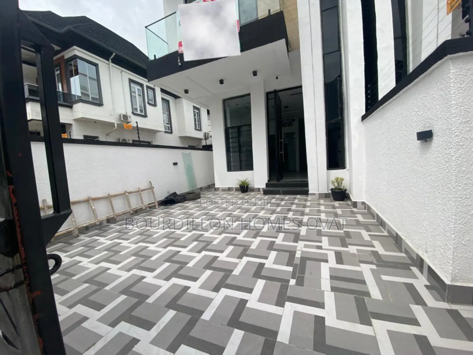 4bdrm Duplex in Orchid Lekki Lagos for sale in Lekki