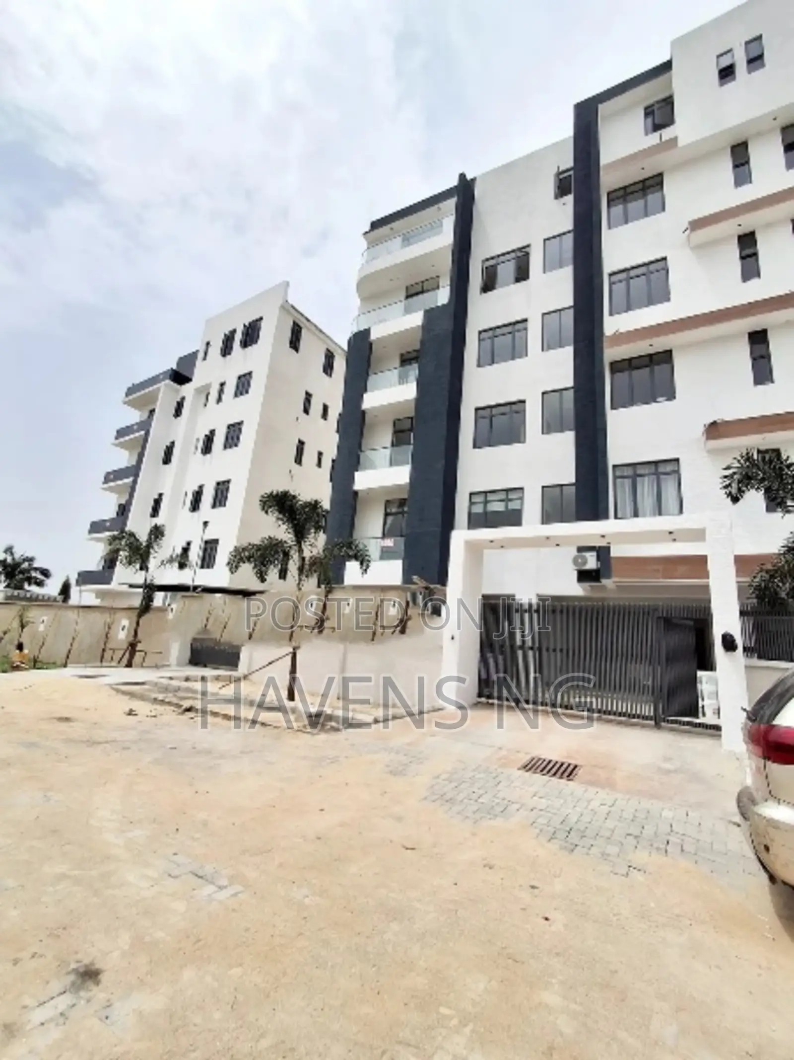 3bdrm Apartment in Ikate for sale in Ikate