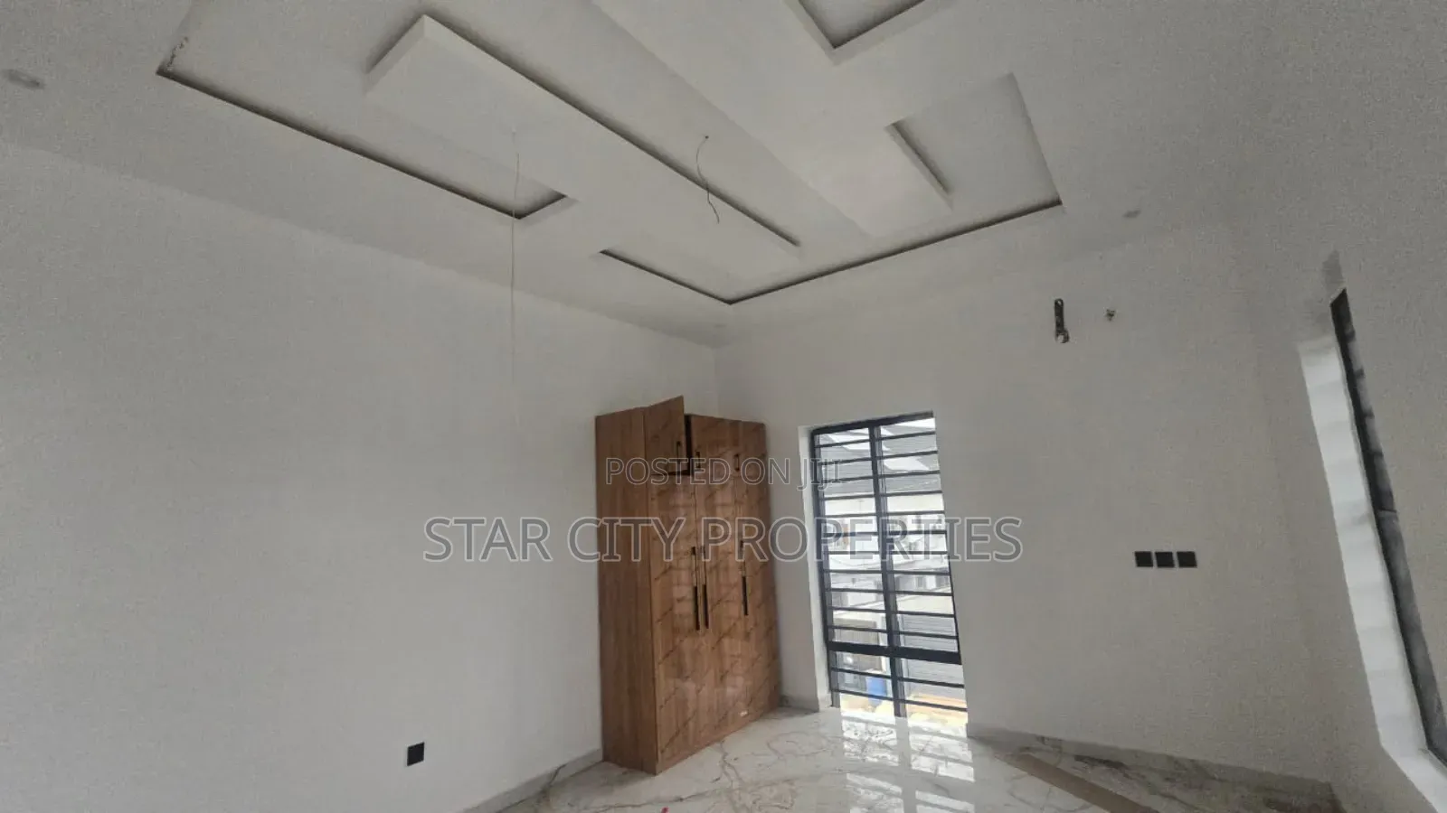 5bdrm Duplex in Opic Isheri North for sale in Isheri North