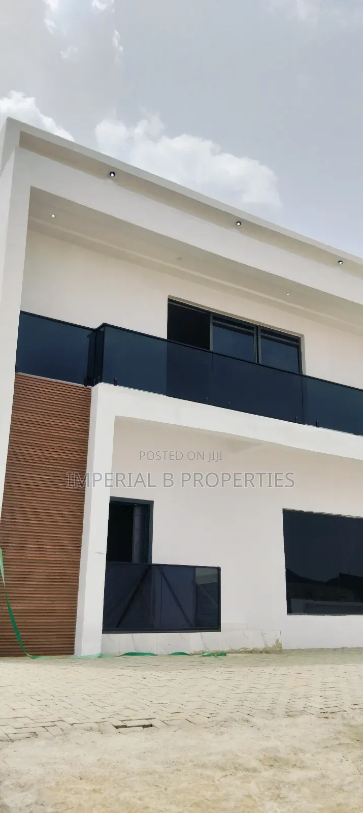 3bdrm Bungalow in Emerald Estate, Ogombo for sale in Ogombo