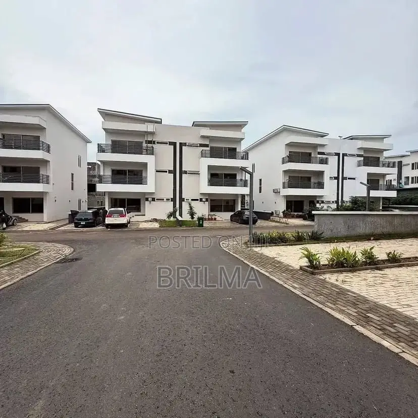 4bdrm Duplex in Life Camp for sale in Life Camp