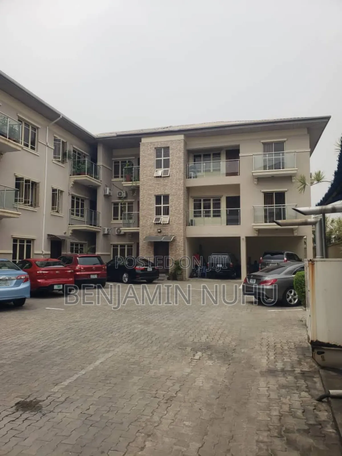 3bdrm Apartment in Lekki Right for rent in Lekki Phase 1