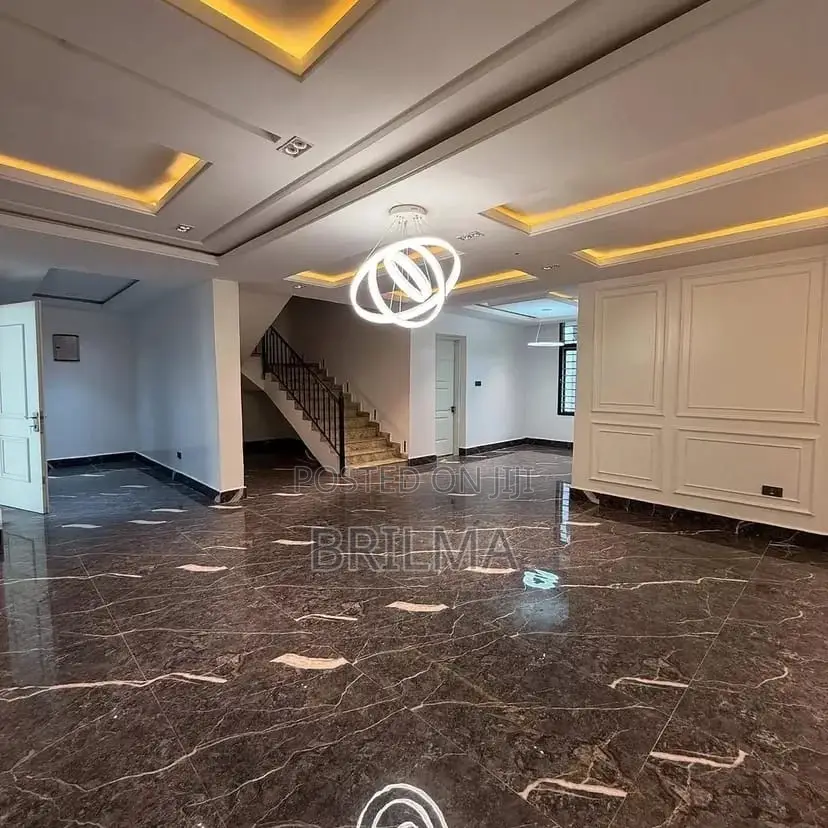 4bdrm Duplex in Kado for sale in Kado