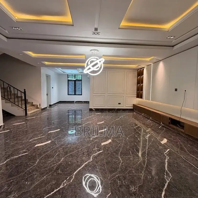 4bdrm Duplex in Kado for sale in Kado
