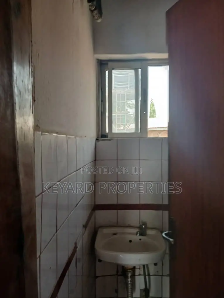 Commercial Shop for Rent in Wuse2 in Wuse 2