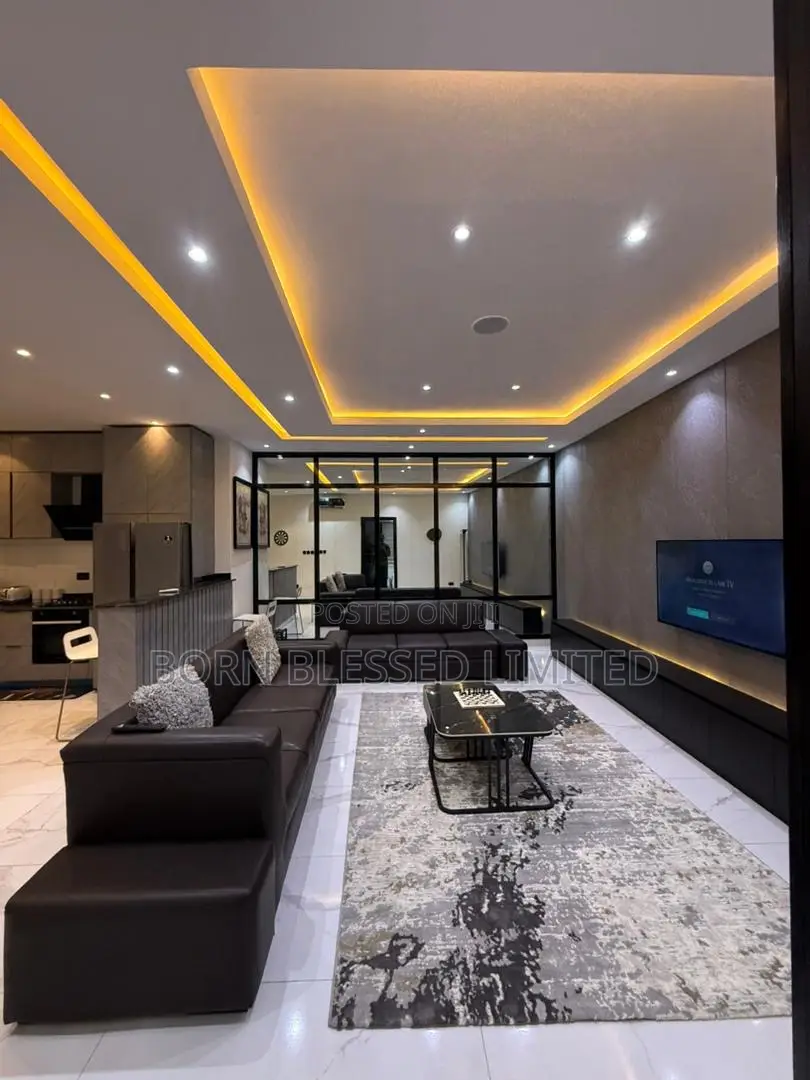Furnished 2bdrm Block of Flats in Lekki Phase 1 for rent in Lekki Phase 1