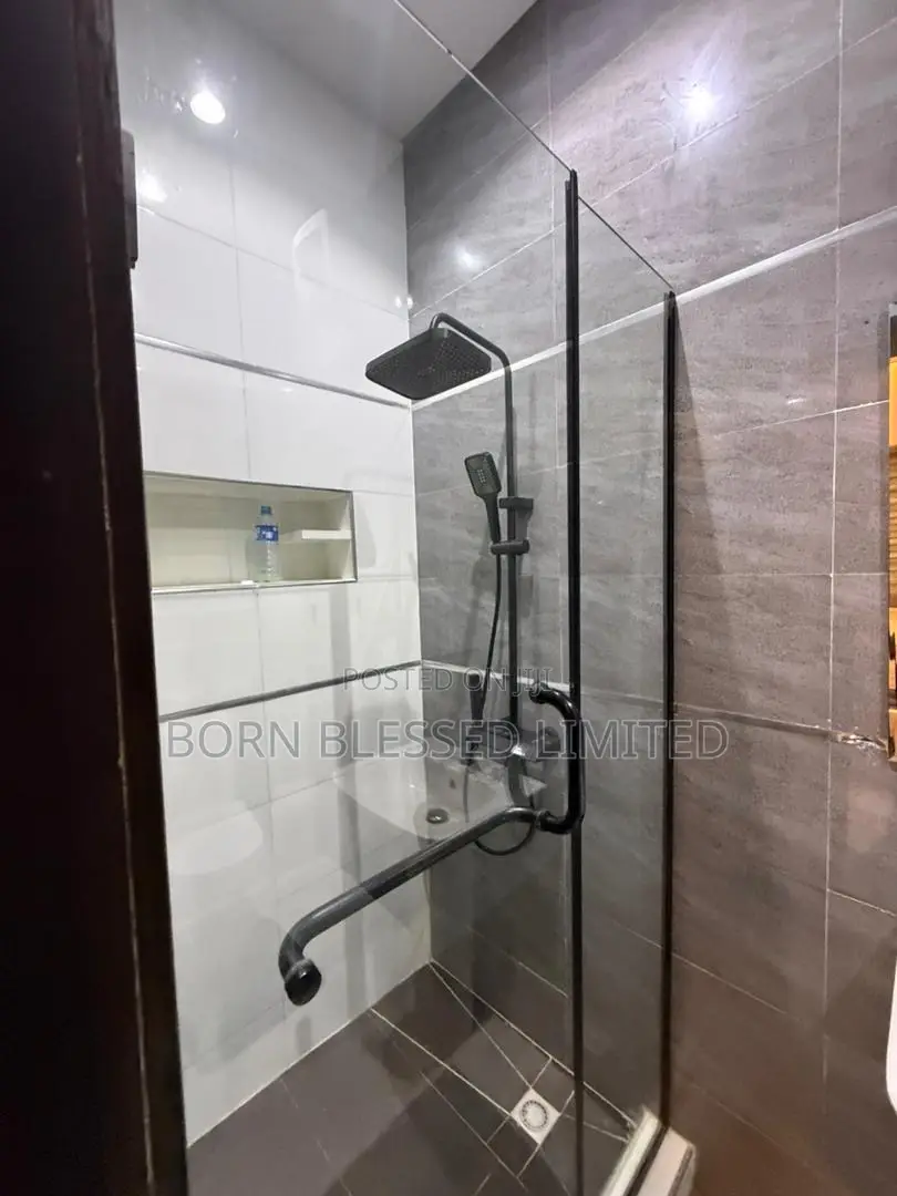 Furnished 2bdrm Block of Flats in Lekki Phase 1 for rent in Lekki Phase 1