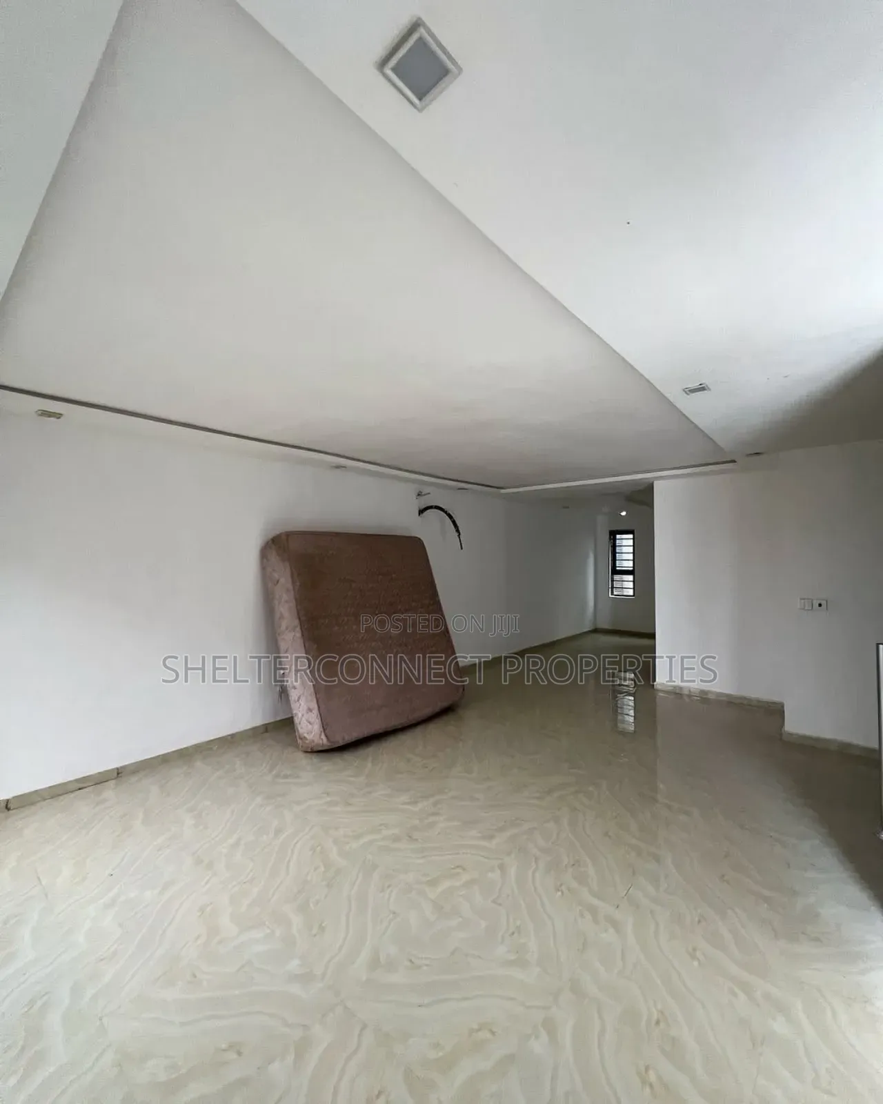 4bdrm Townhouse / Terrace in Osapa london for rent in Osapa london