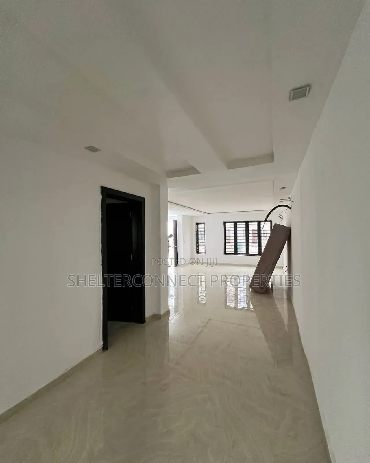 4bdrm Townhouse / Terrace in Osapa london for rent in Osapa london