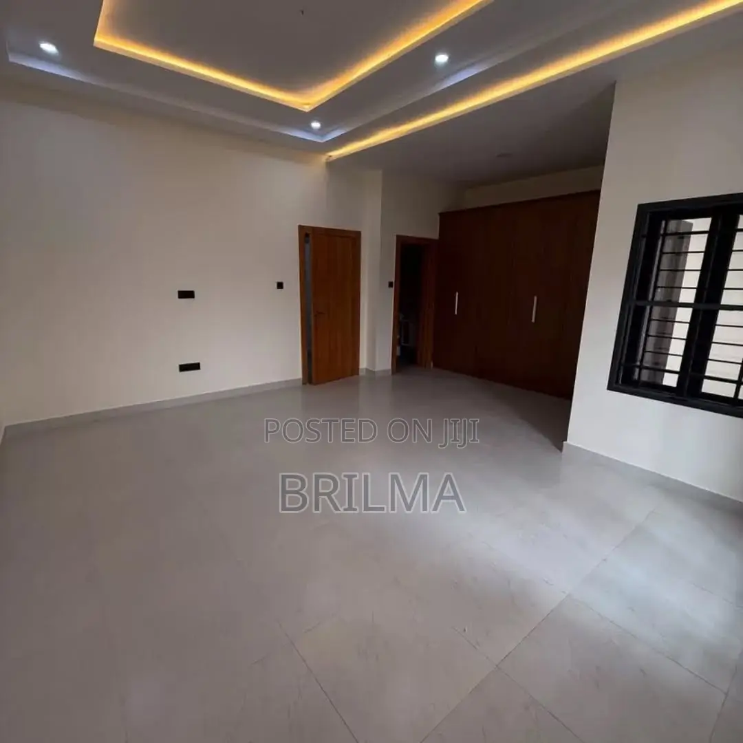 4bdrm Duplex in Jahi for sale in Jahi