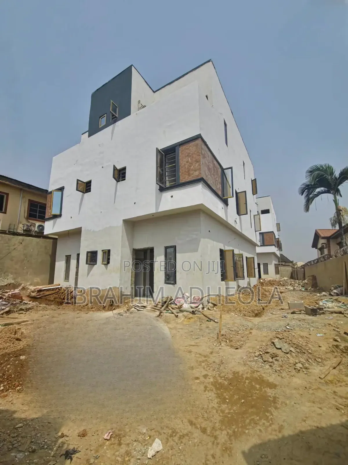 4bdrm Duplex in Anthony for sale in Anthony Village