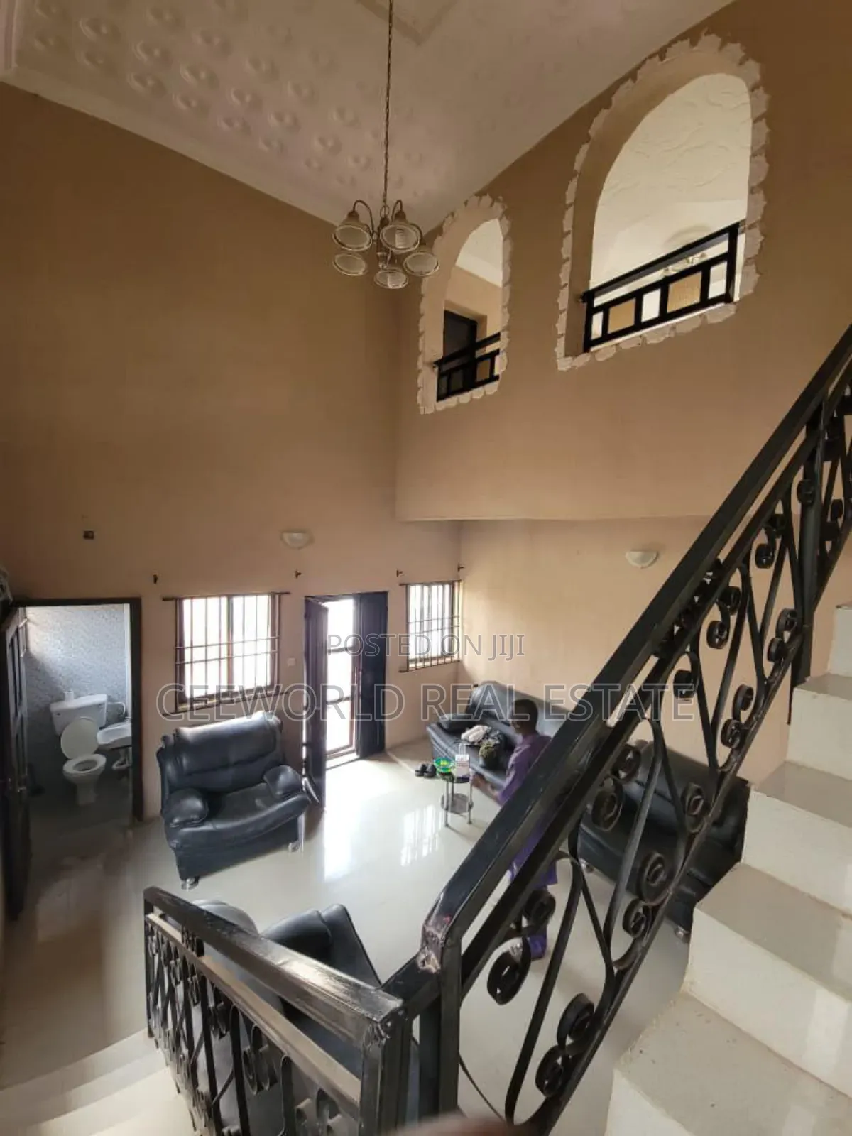4bdrm Duplex in Omolayo Estate Akobo for rent in Akobo