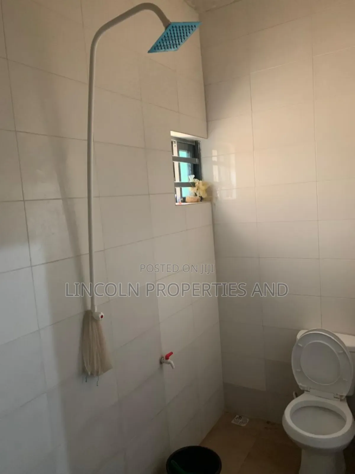 3bdrm Bungalow in Stadium Road Uyo for sale in Uyo