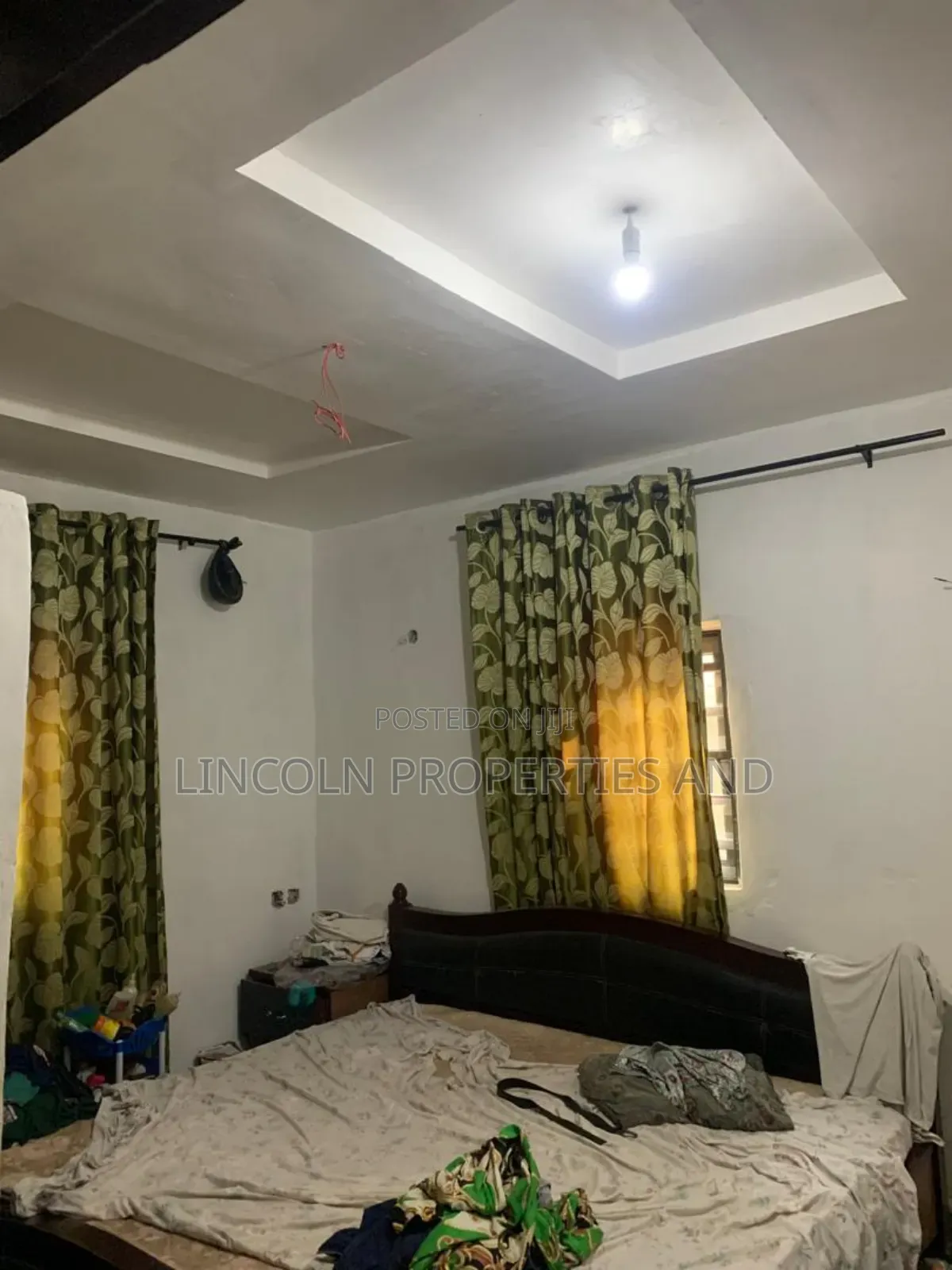 3bdrm Bungalow in Stadium Road Uyo for sale in Uyo