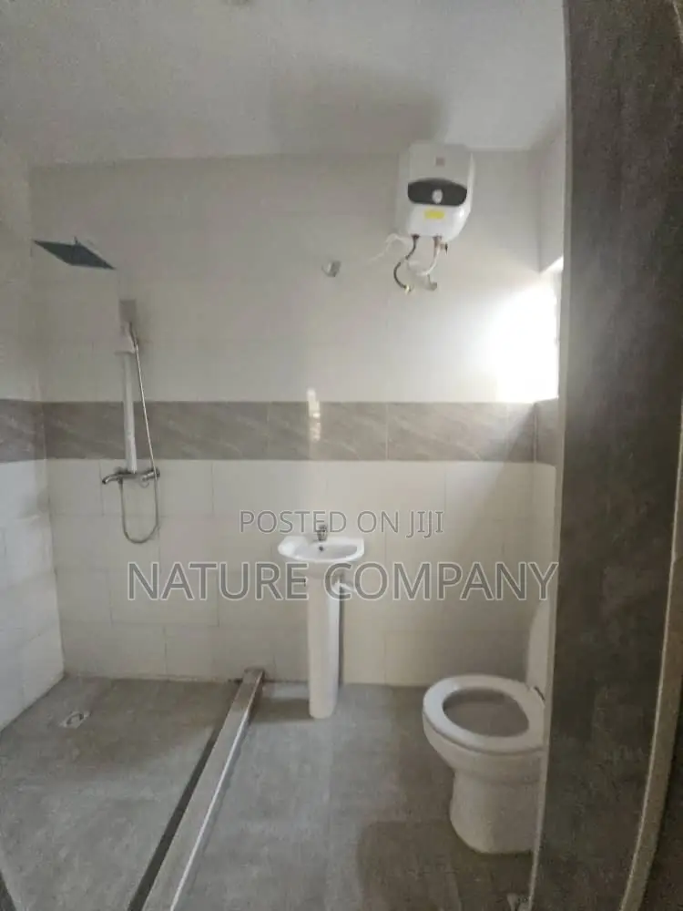4bdrm Duplex in Magodo Isheri for sale in Magodo Isheri