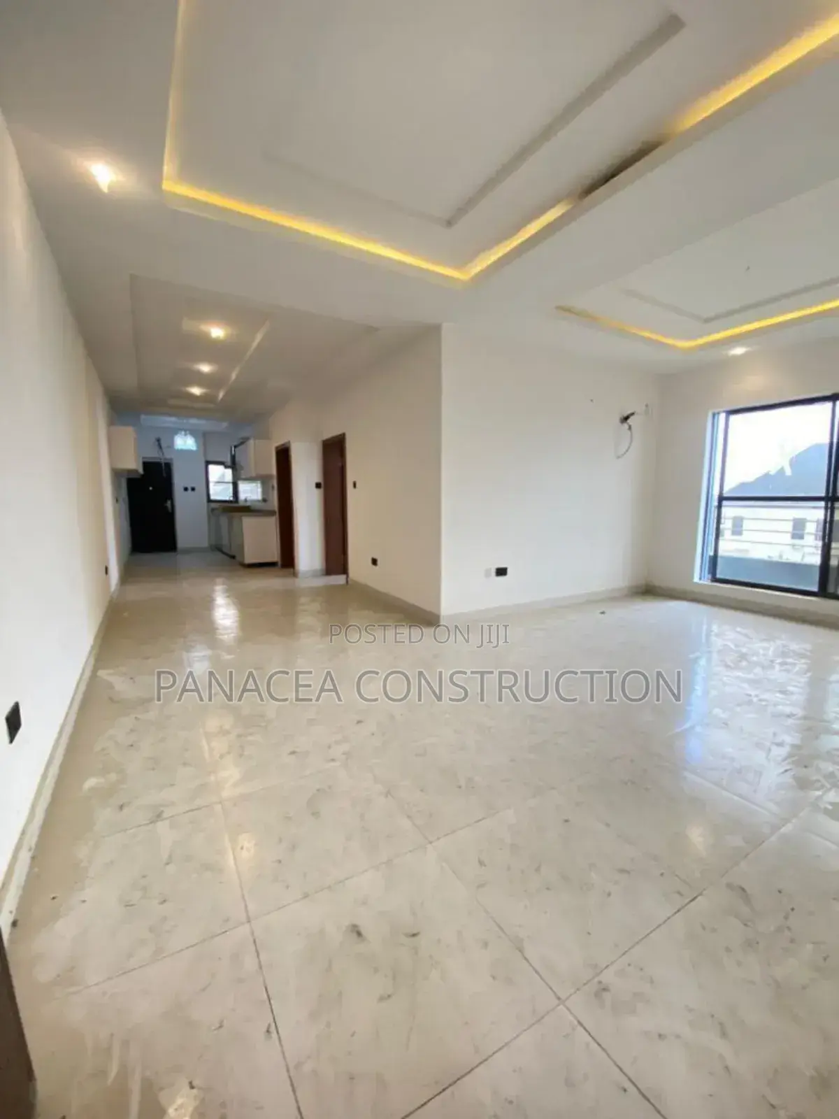 Furnished 2bdrm Block of Flats in Lekki Phase 1 for sale in Lekki Phase 1