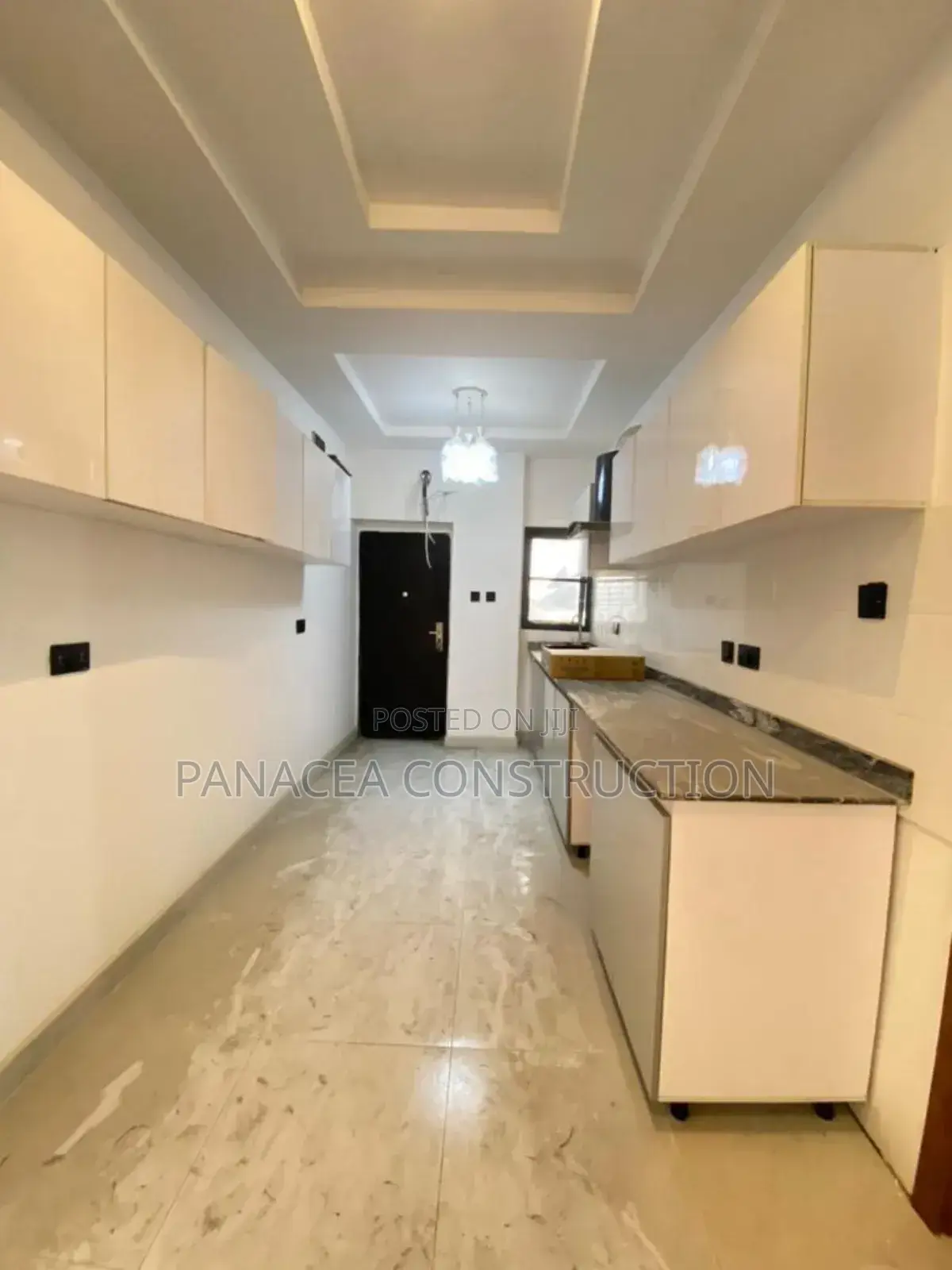 Furnished 2bdrm Block of Flats in Lekki Phase 1 for sale in Lekki Phase 1