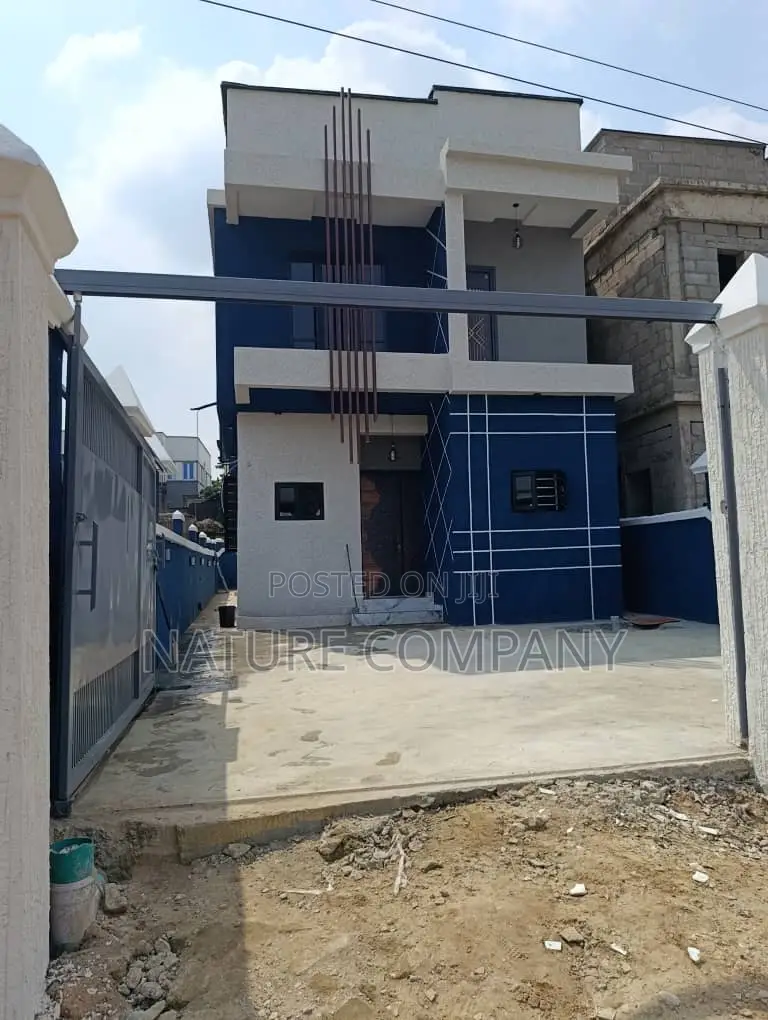 4bdrm Duplex in Before Channels Tv, Isheri North for sale in Isheri North