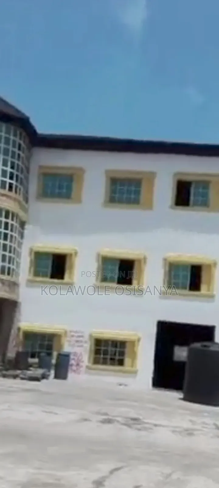 Functional Petrol Station of 6underground Tank and 11pumps in Amuwo-Odofin
