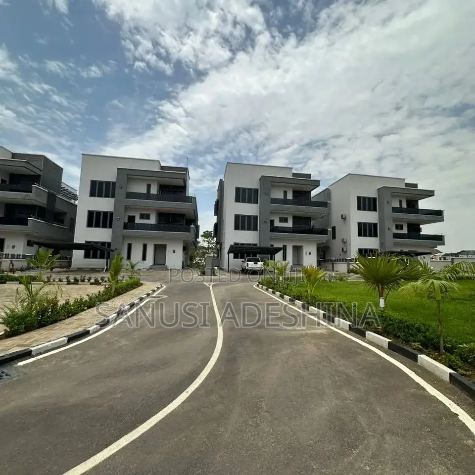 4bdrm Duplex in Gwarimpa Estate By, Gwarinpa for sale in Gwarinpa
