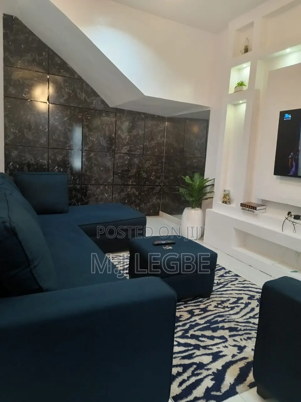 Furnished Mini Flat in Lekki Admiralty for rent in Lekki