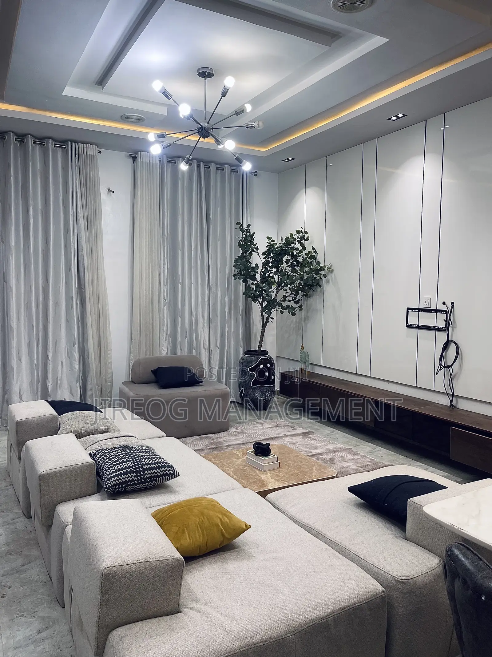 Exquisite Living 3bedroom Terrace Well in Ikate