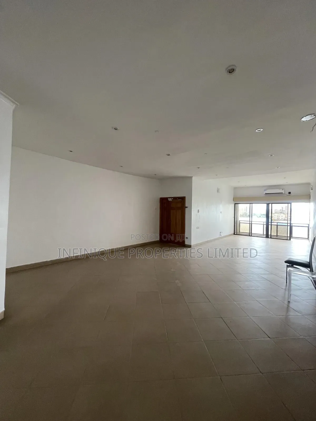 3bdrm Apartment in Ligali Ayorinde for rent in Ligali Ayorinde