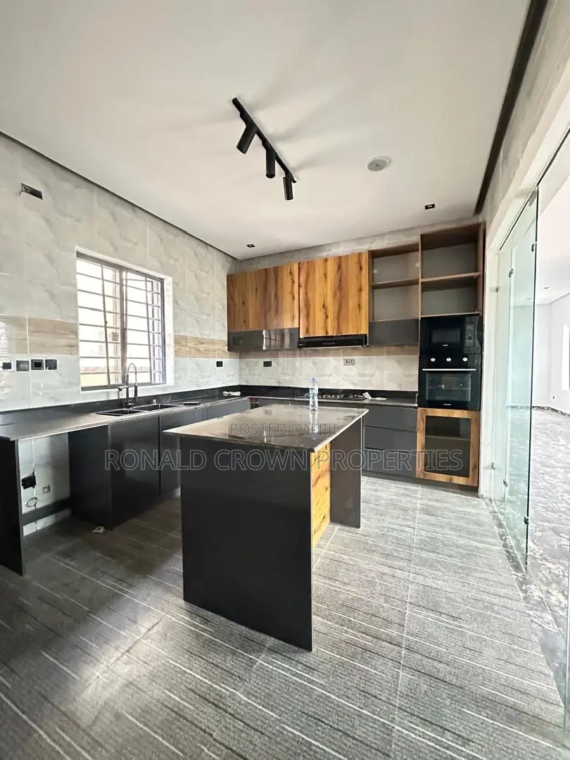 4bdrm Duplex in Ado / Ajah for sale in Ado / Ajah