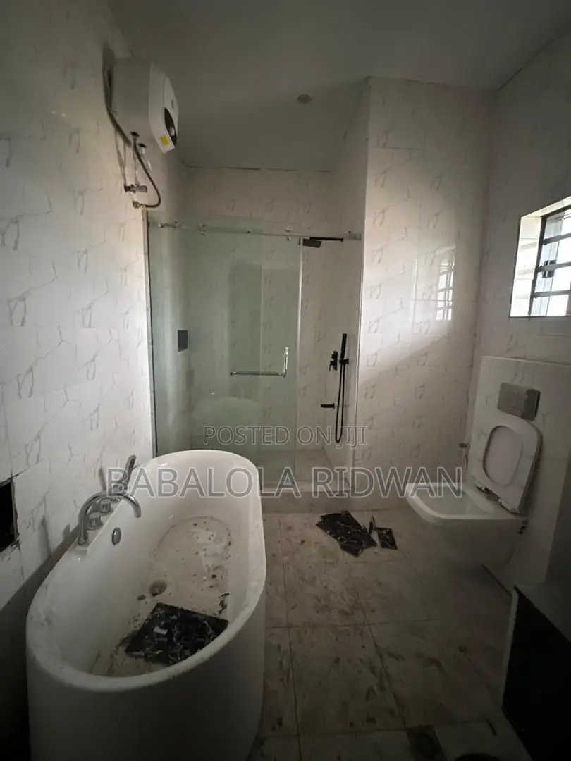 4bdrm Duplex in Carlton Gate, Akobo for sale in Akobo